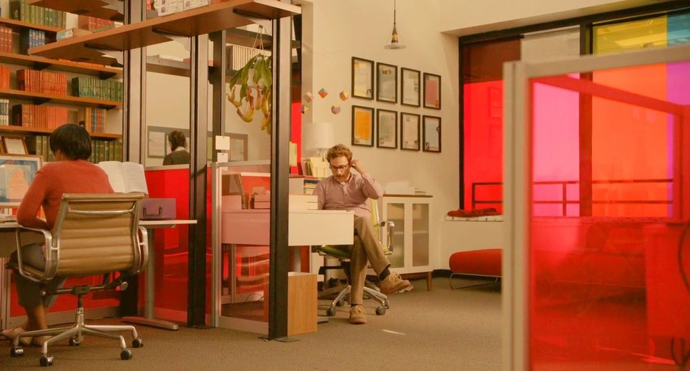 Работа мечты: 6 лучших офисных интерьеров из фильмов