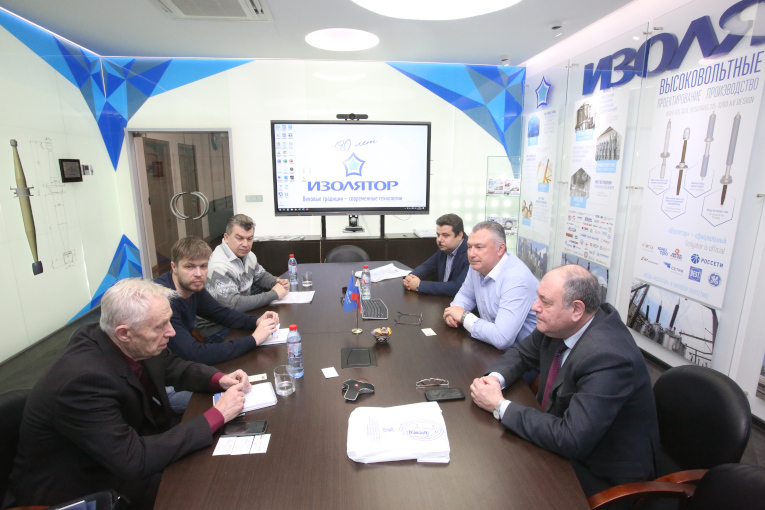 «Изолятор» посетили представители Славянского завода высоковольтных изоляторов из Украины