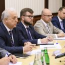 Гройсман рассказал, чего ожидает от нового набсовета "Укрзализныци" Гройсман рассказал, чего ожидает от нового набсовета "Укрзализныци"