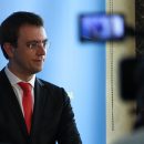 Омелян об обвинении КВСЗ в завышении цены на вагоны: это еще одна стадия торгов