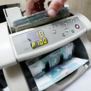 Последствия санкций: российский рубль продолжает дешеветь