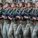 Геращенко сообщила, сколько женщин служат в рядах украинской армии Геращенко сообщила, сколько женщин служат в рядах украинской армии