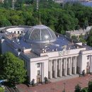 Каждый пятый украинец готов голосовать за "Батькивщину" — соцопрос