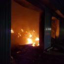 В Мукачево сгорел склад "Новой почты", а в Хмельницком горели киоски на рынке В Мукачево сгорел склад "Новой почты", а в Хмельницком горели киоски на рынке