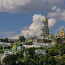 Перерегистрацию Почаевской Лавры отменили Перерегистрацию Почаевской Лавры отменили